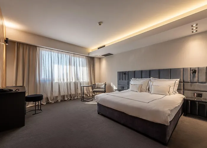 Vega Mini Bar Complimentary For Guests Staying Between 15 Jan - 15 Feb 2026 Hotel