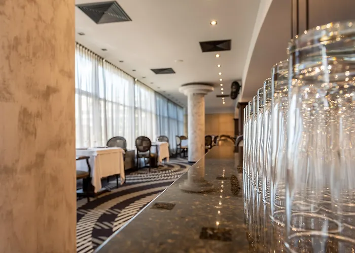 Vega Mini Bar Complimentary For Guests Staying Between 15 Jan - 15 Feb 2026 Хотел 4*