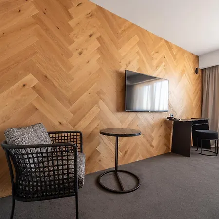 Vega Hotel 4*