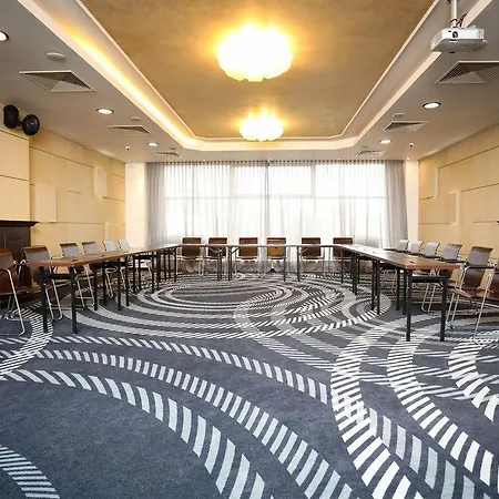 Vega Hotel 4*